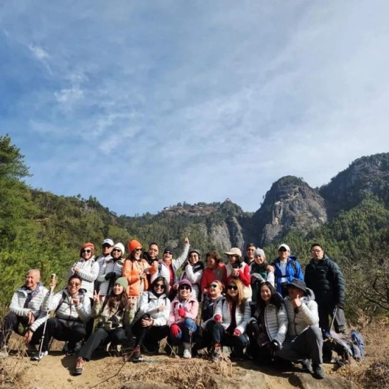 Himalayan Wellness & Spiritual Retreats — Compare 5 Packages | Guide & Booking Tips
